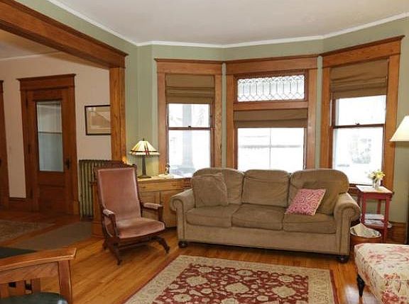 4th image of 1614 Laurel Ave