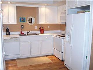 4th image of 115 Cypress Ave