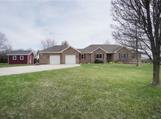 1718 Heritage Run Dr, Lebanon, OH 45036