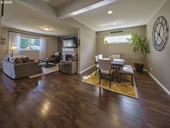 3rd image of 12304 NE 109th Way