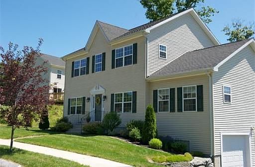 2nd image of 4 Diana Hill Dr