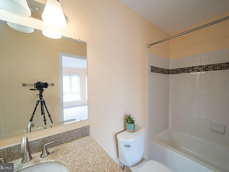 10168 Turnberry Pl — Photo 16