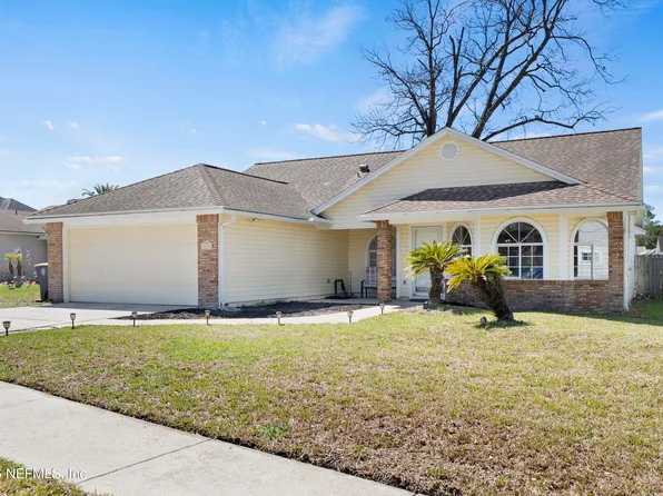 1534 E MOUNTAIN LAKE Drive, Jacksonville, FL 32221