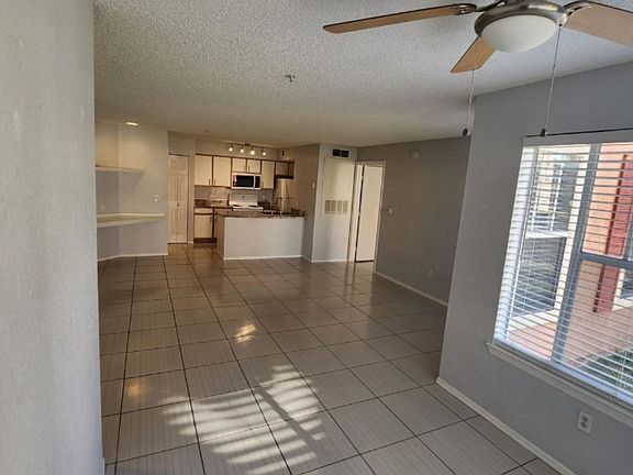 3rd image of 2207 Antigua Pl #718-1