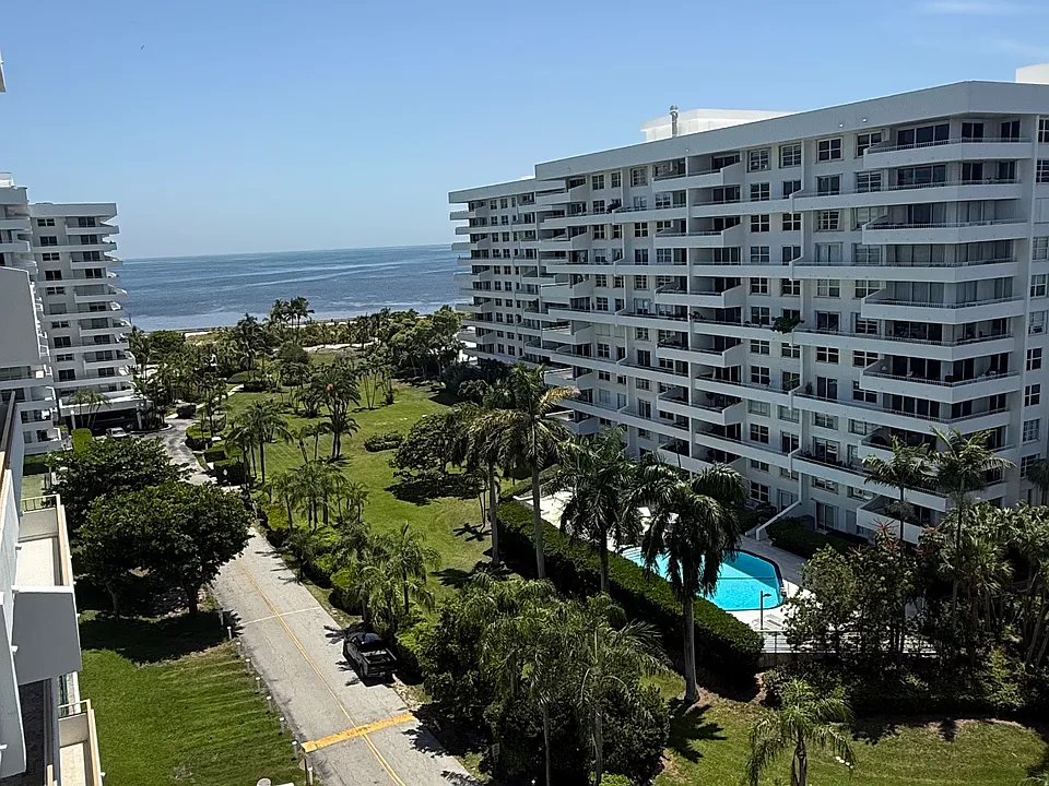 155 Ocean Lane Dr #1013
