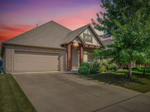 4005 Brookdale Rd, Benbrook, TX 76116