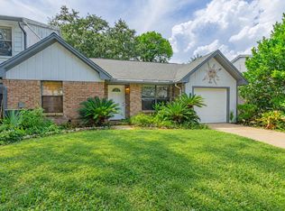 421 Waterway Ln, Fort Walton Beach, FL 32547