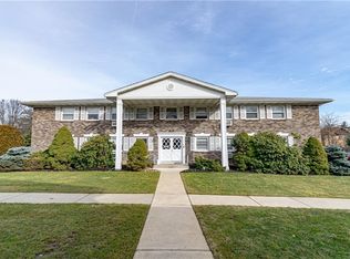 8 Normandy Vlg APT 3, Nanuet, NY 10954