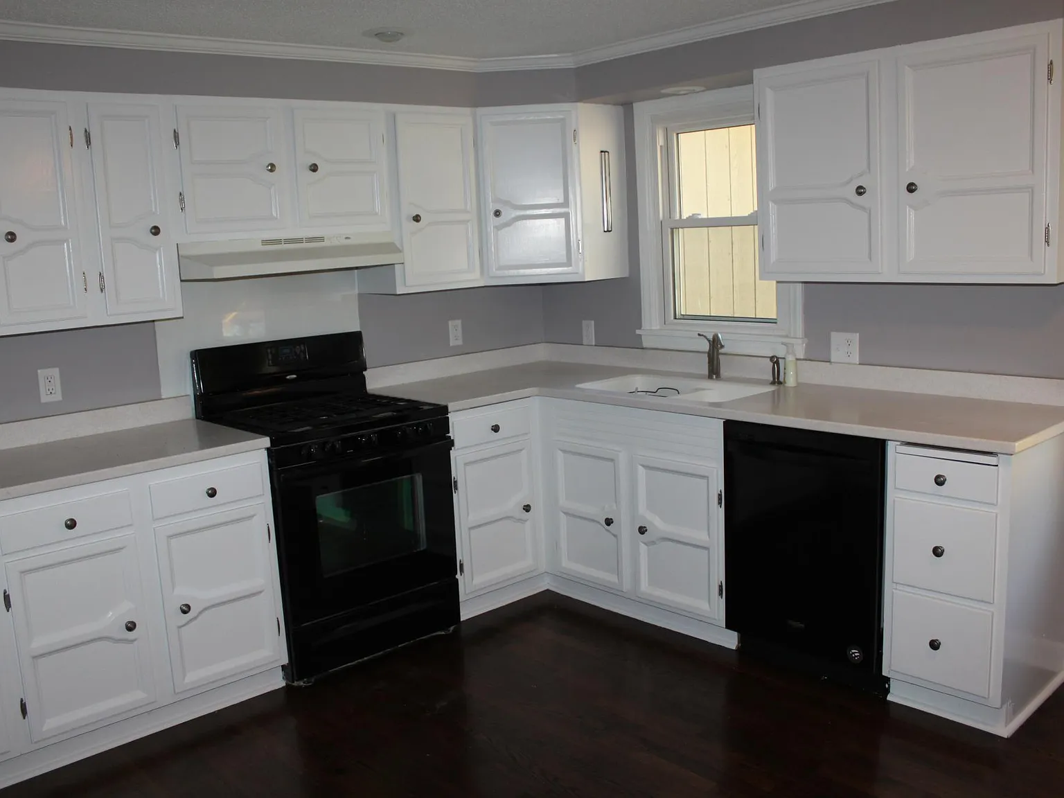 7020 Horton St — Photo 2