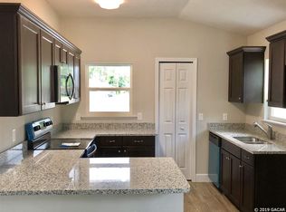 25113 SW 9th Ln, Newberry, FL 32669