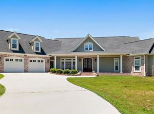 8364 Curry Rd, Biloxi, MS 39532