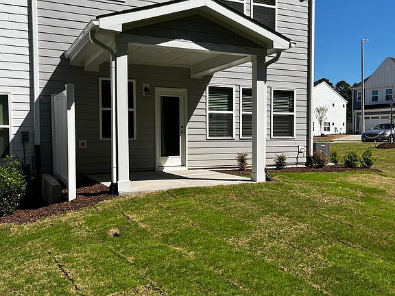 2nd image of 628 Brittany Ct