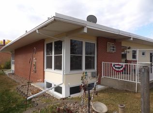 204 15th St NW, Austin, MN 55912