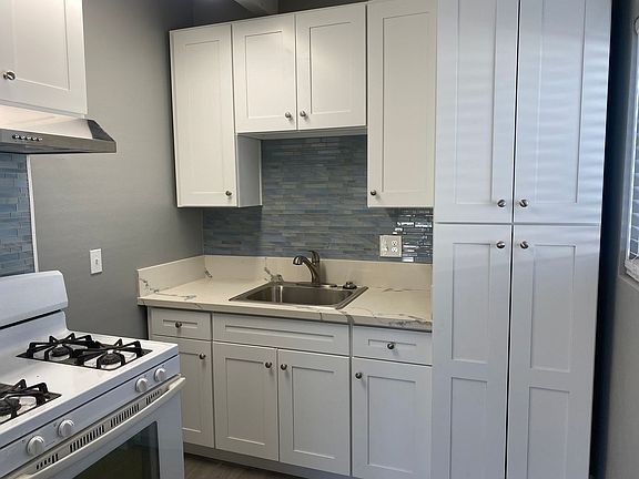 3rd image of 2124-2126 1/2 Reed Ave #2124