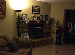 22781 Shawnee Rd, Apple Valley, CA 92308