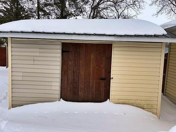 4th image of 322 MAPLE STREET