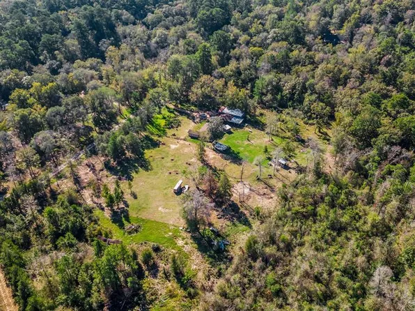 11195 Magnolia Drive, Willis, TX 77303