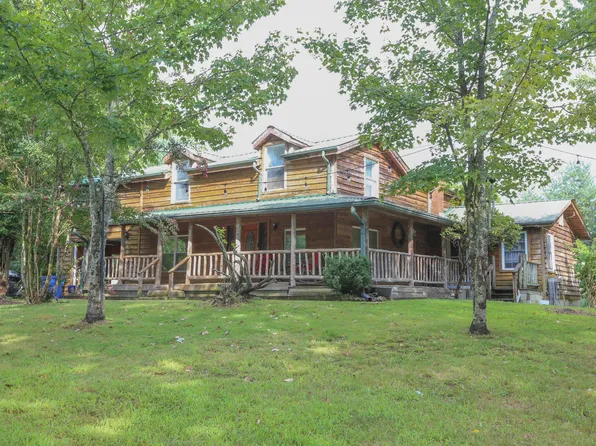 730 E Williamsburg St, Whitley City, KY 42653