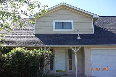 2nd image of 1107 Francis Dr