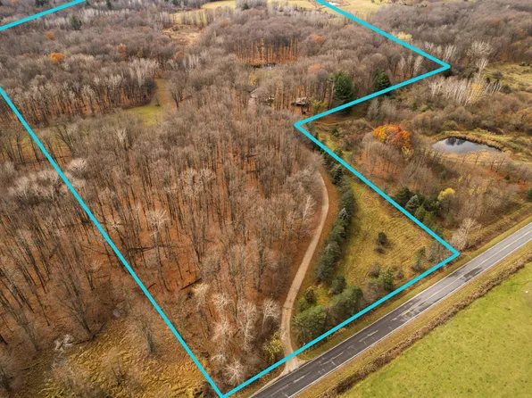 7708 E Seven Mile Rd, Big Rapids, MI 49307