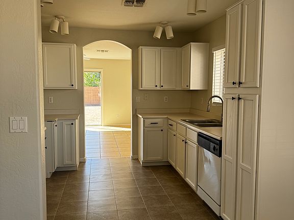 3rd image of 13310 N 126th Ave