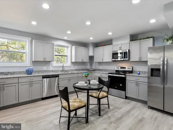 324 W Howard St, Hagerstown, MD 21740