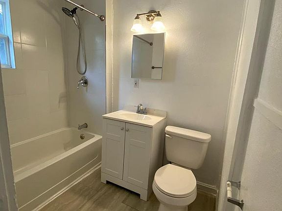 3rd image of 225 N K St #3