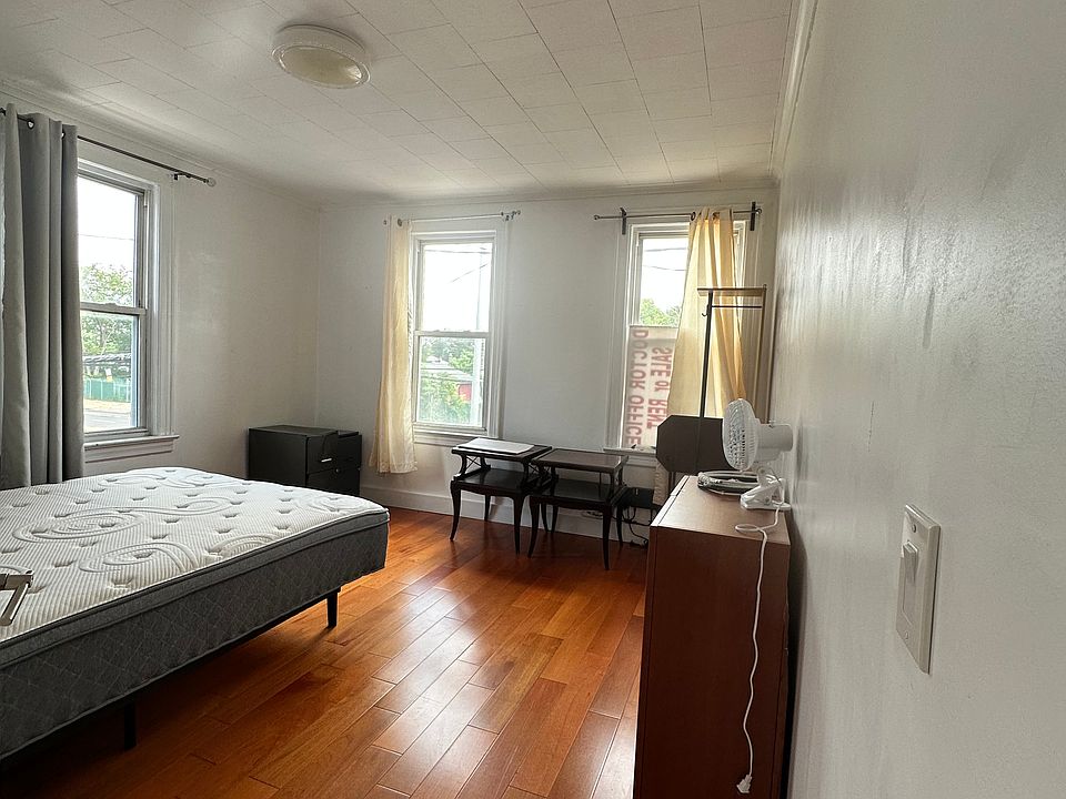 1st image of 77-02 164th St Floor 2