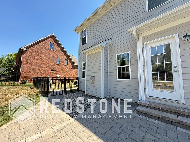1823 Buxton Way — Photo 43