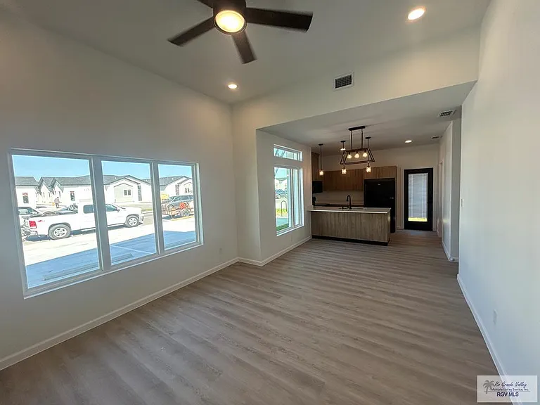3536 Hidalgo St — Photo 2