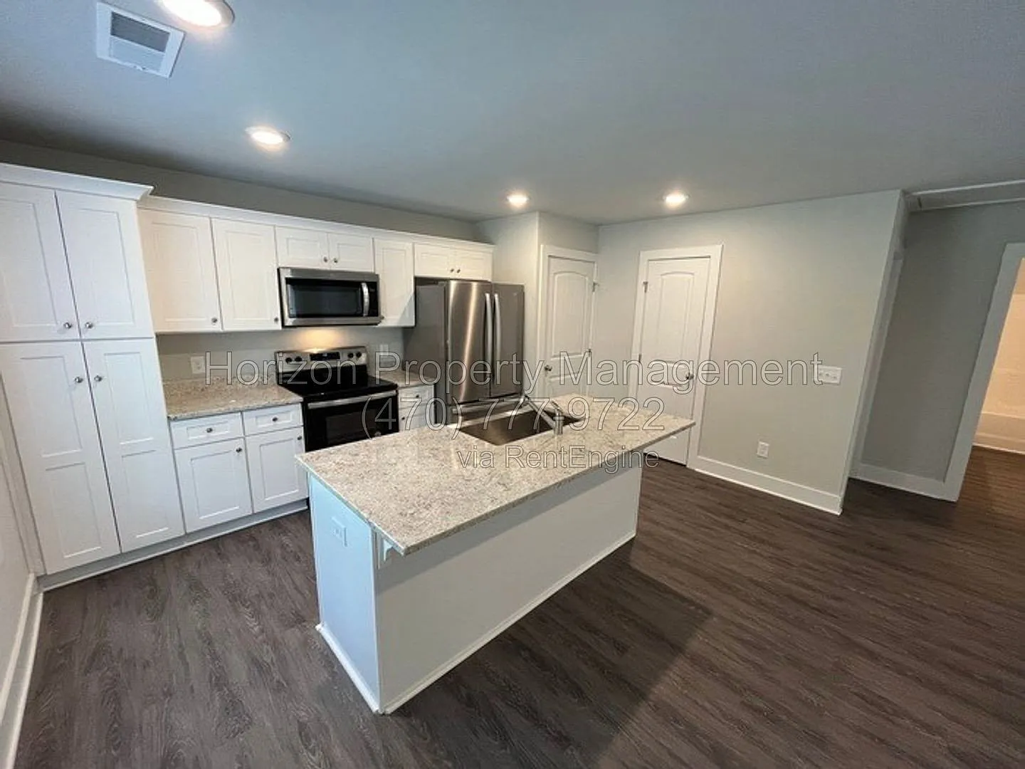 2 bed, 1.0 bath, 840 sqft, $1,795 — Photo 3