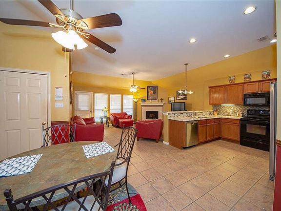3rd image of 5208 Spicewood Dr