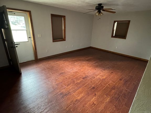 4th image of 1632 Weirich Ave #3