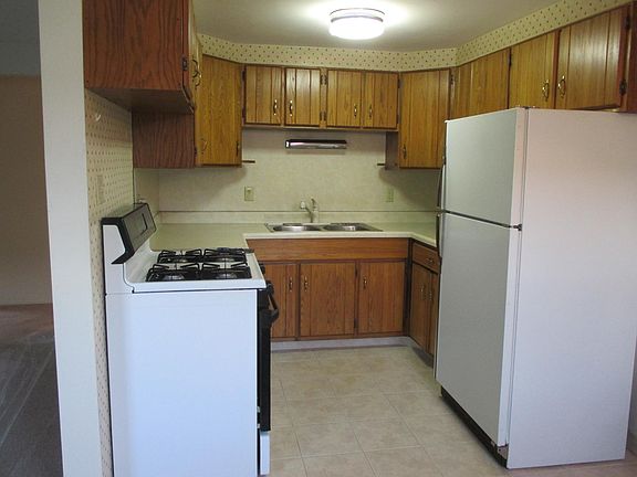 4th image of 218 S Tuxedo Dr