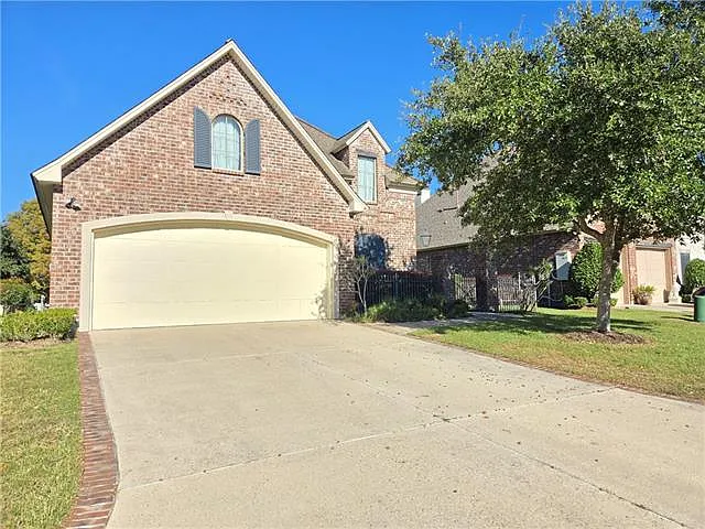 206 Nicklaus Dr — Photo 1