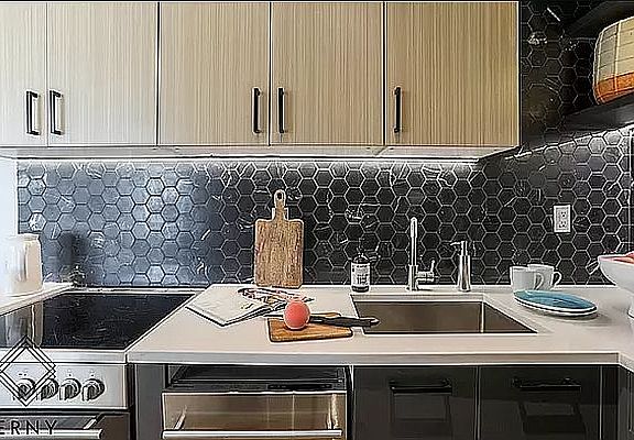 2nd image of 210 Linden Blvd #8B