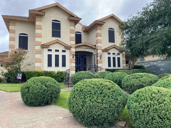 3013 Robert Frost, Laredo, TX 78041