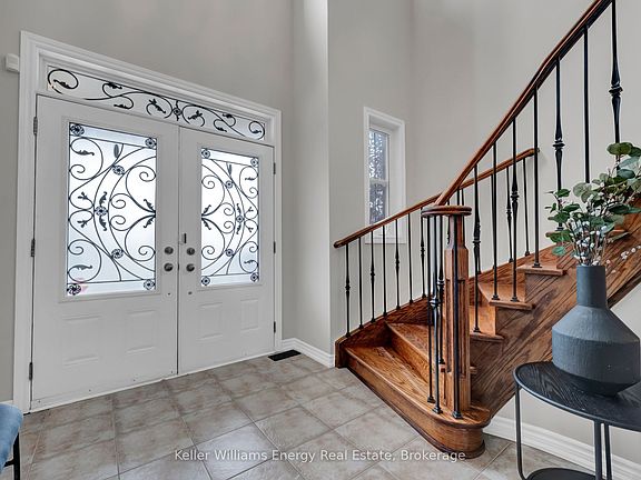 3rd image of 7 Jarrow Cres