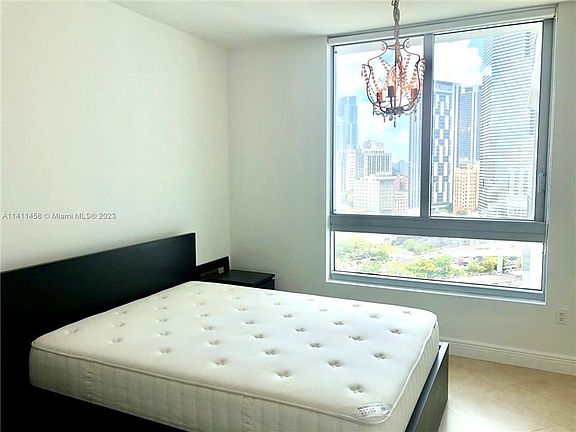 3rd image of 350 N Miami Ave #1811