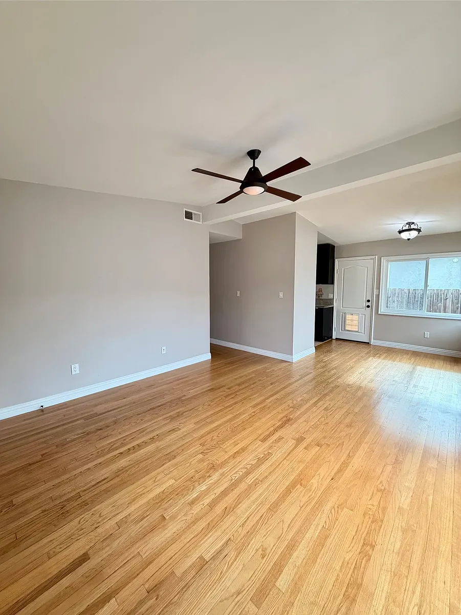 Building Photo - 2874 Greyling Dr