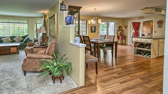 4th image of 1449 SE Portola Dr