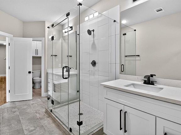 3rd image of 4217 Mallow St #B