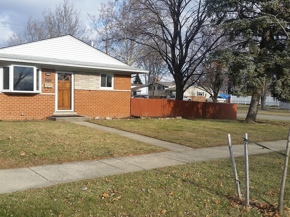 1st image of 1108 W Elmwood Ave