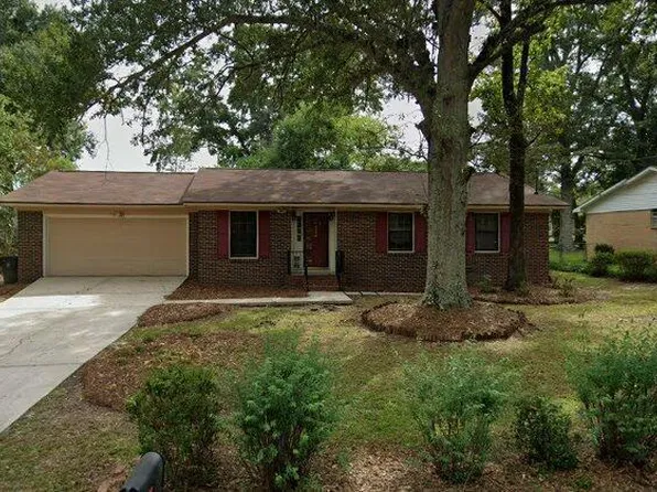 412 Circleview Dr, Dothan, AL 36301