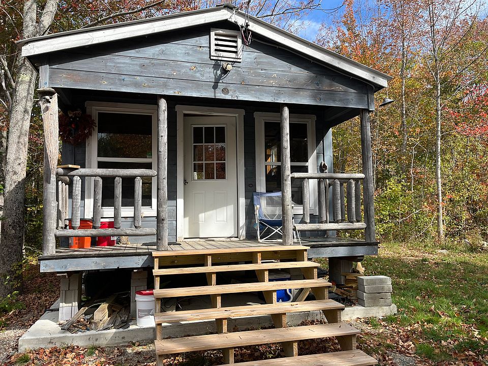 1st image of 845 W Bay Road