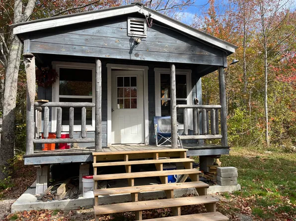 845 W Bay Road, Gouldsboro, ME 04607