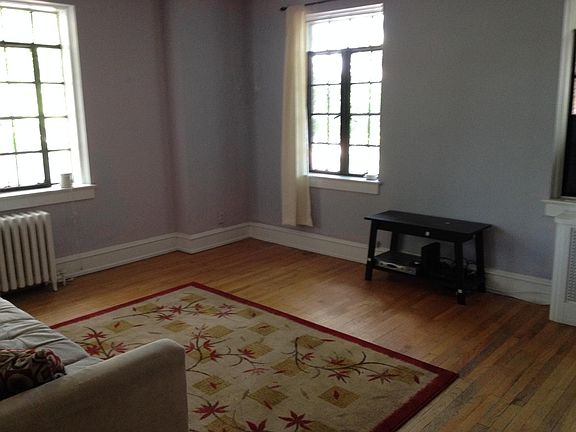 3rd image of 1212 Delaware Ave APT C1