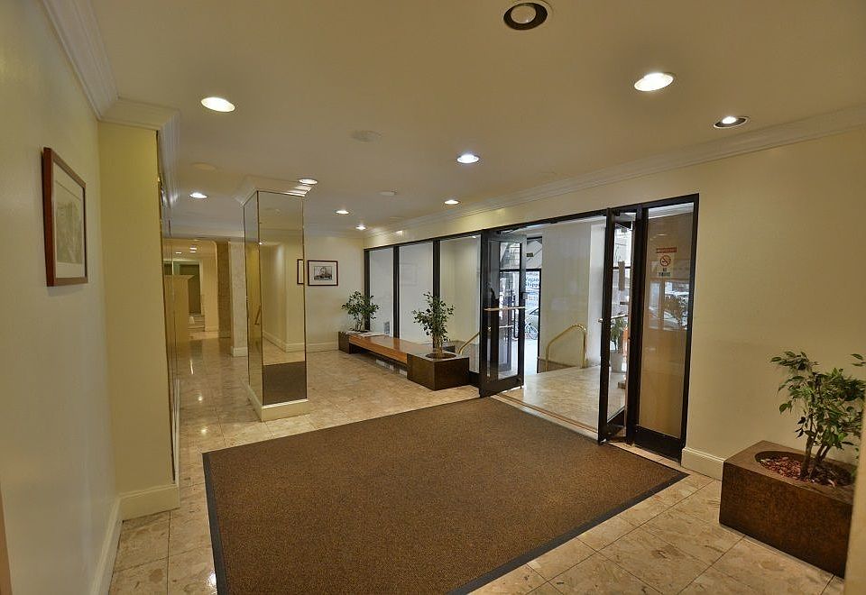 1st image of 504 Cathedral Pkwy #9E