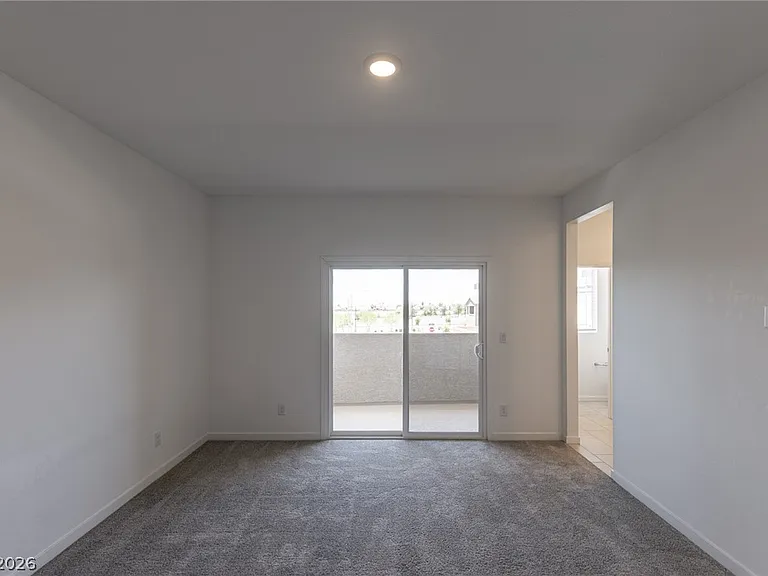 360 Great Ocean Ave — Photo 31