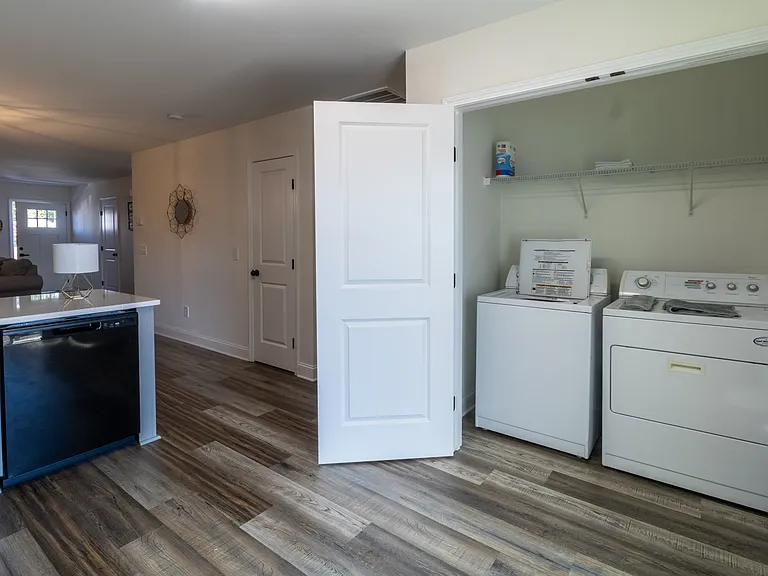 209 Chesley Dr — Photo 6